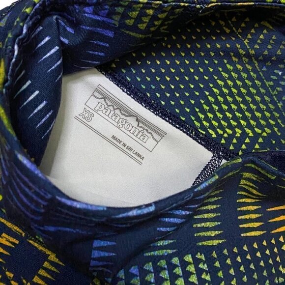 Patagonia Outdoor Geometric Designer Legging Tights / Yoga Pant Capris Womens XS - Picture 2 of 4